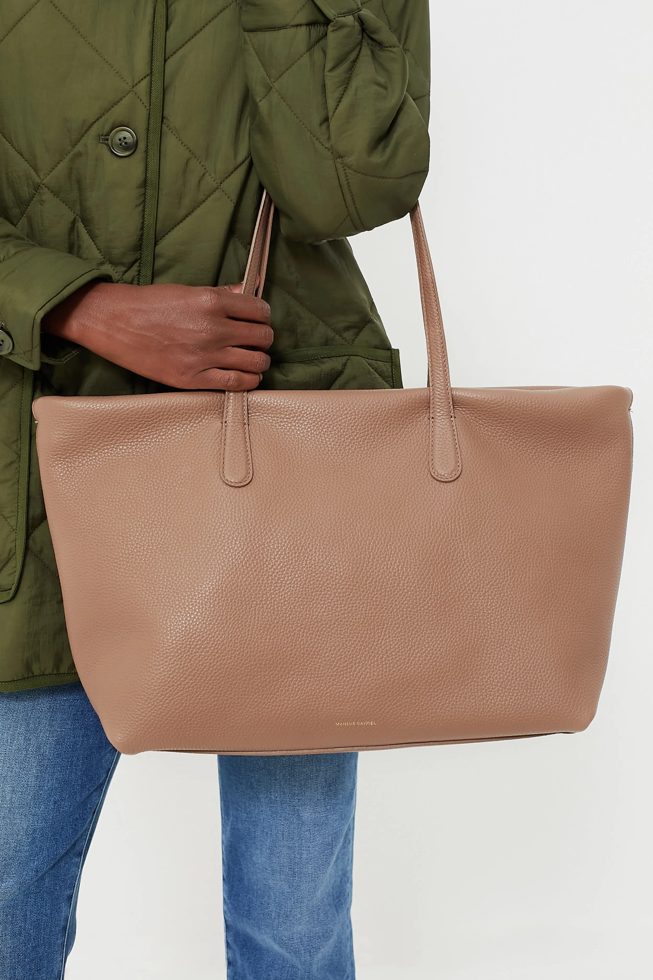 Biscotto Everyday Zip Tote