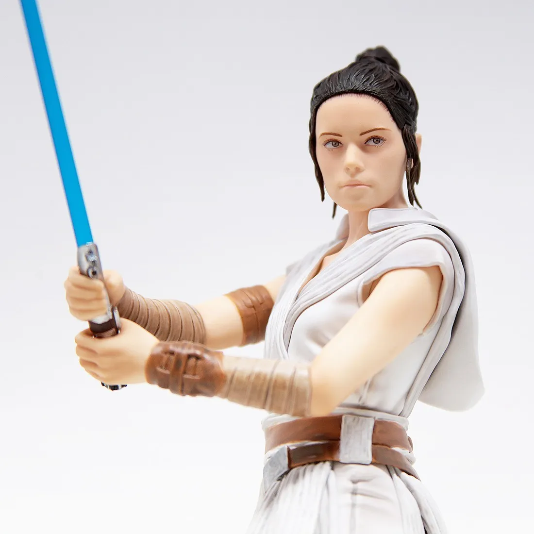 Kotobukiya ARTFX Star Wars The Rise of Skywalker Rey Statue (beige)