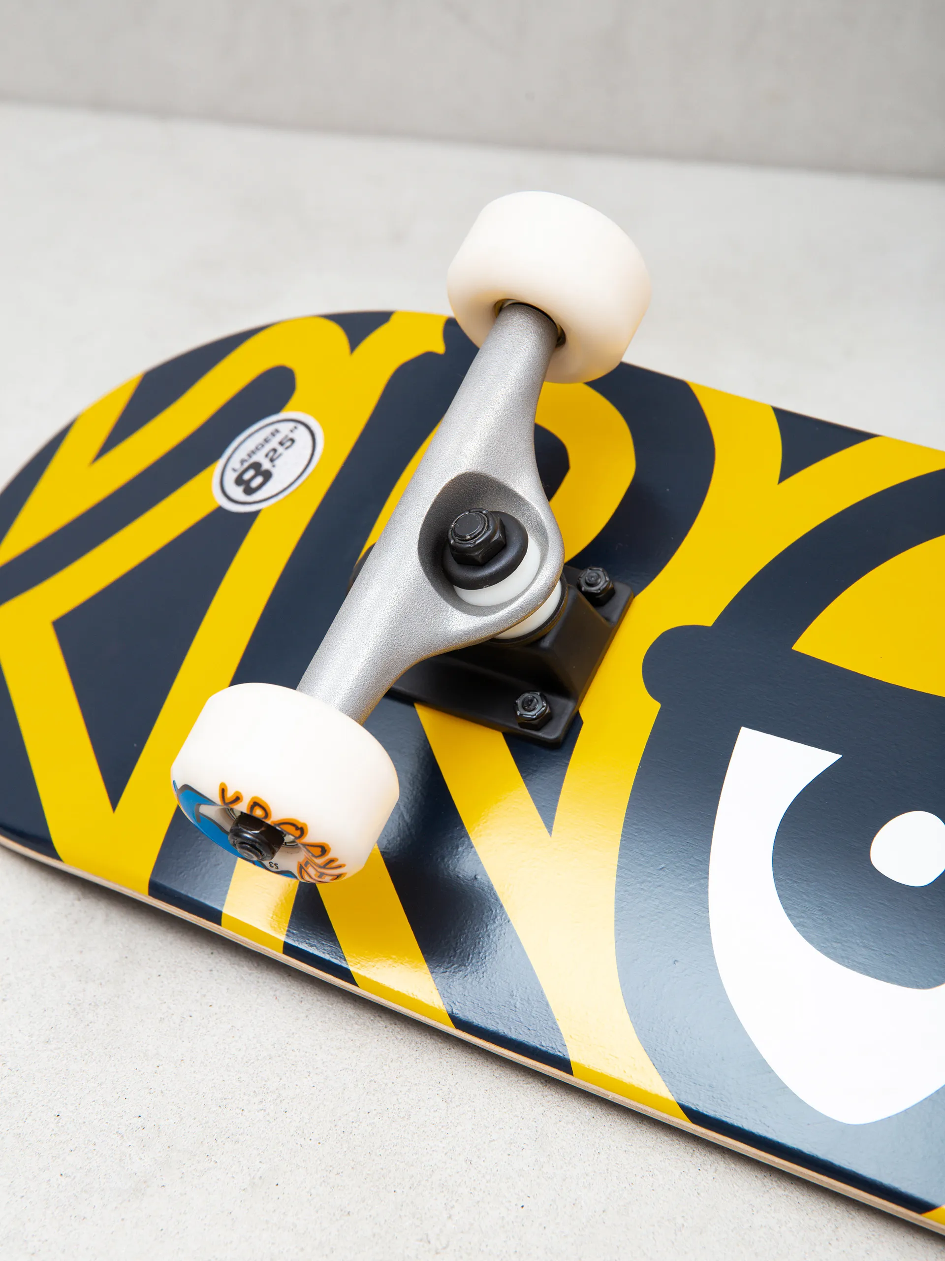 Krooked Tm Big Eyes Skateboard (yellow/black)