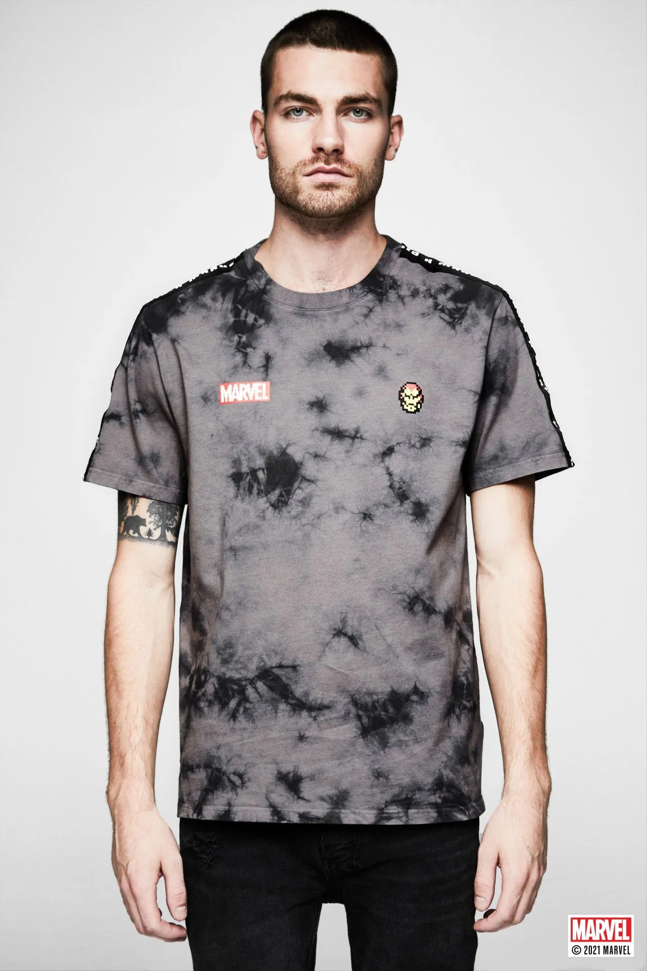 LIQUID x MARVEL RETRO IRON MAN SHORT SLEEVE TEE