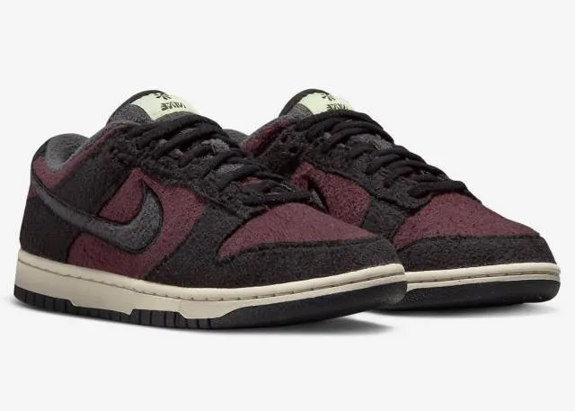 Nike Dunk Low Fleece Burgundy Crush (W)