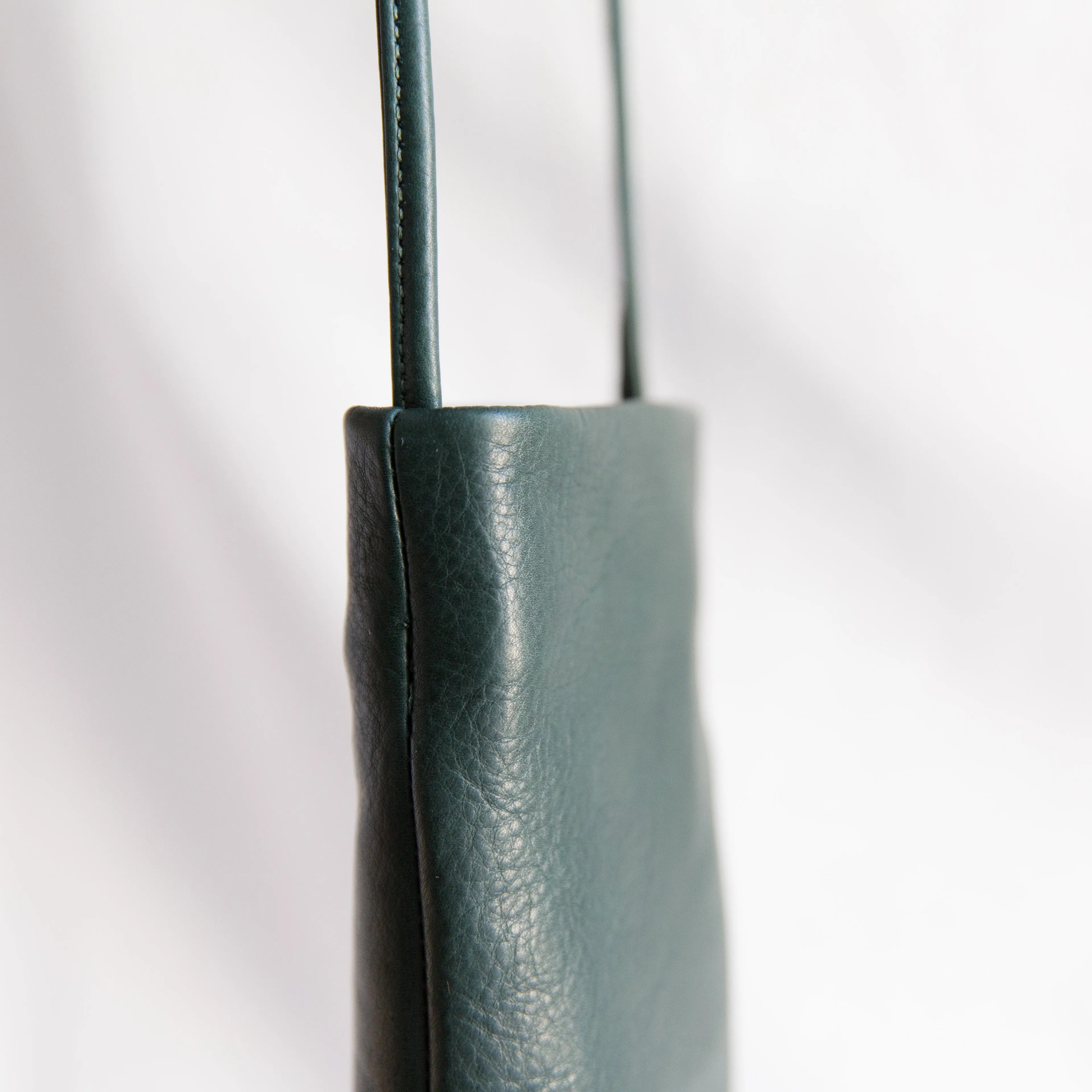 Sven | Small Leather Bag in Forest